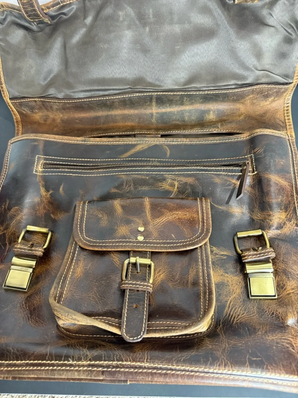 MT Distressed Brown Leather Messenger Bag Briefcase Laptop Satchel Unisex